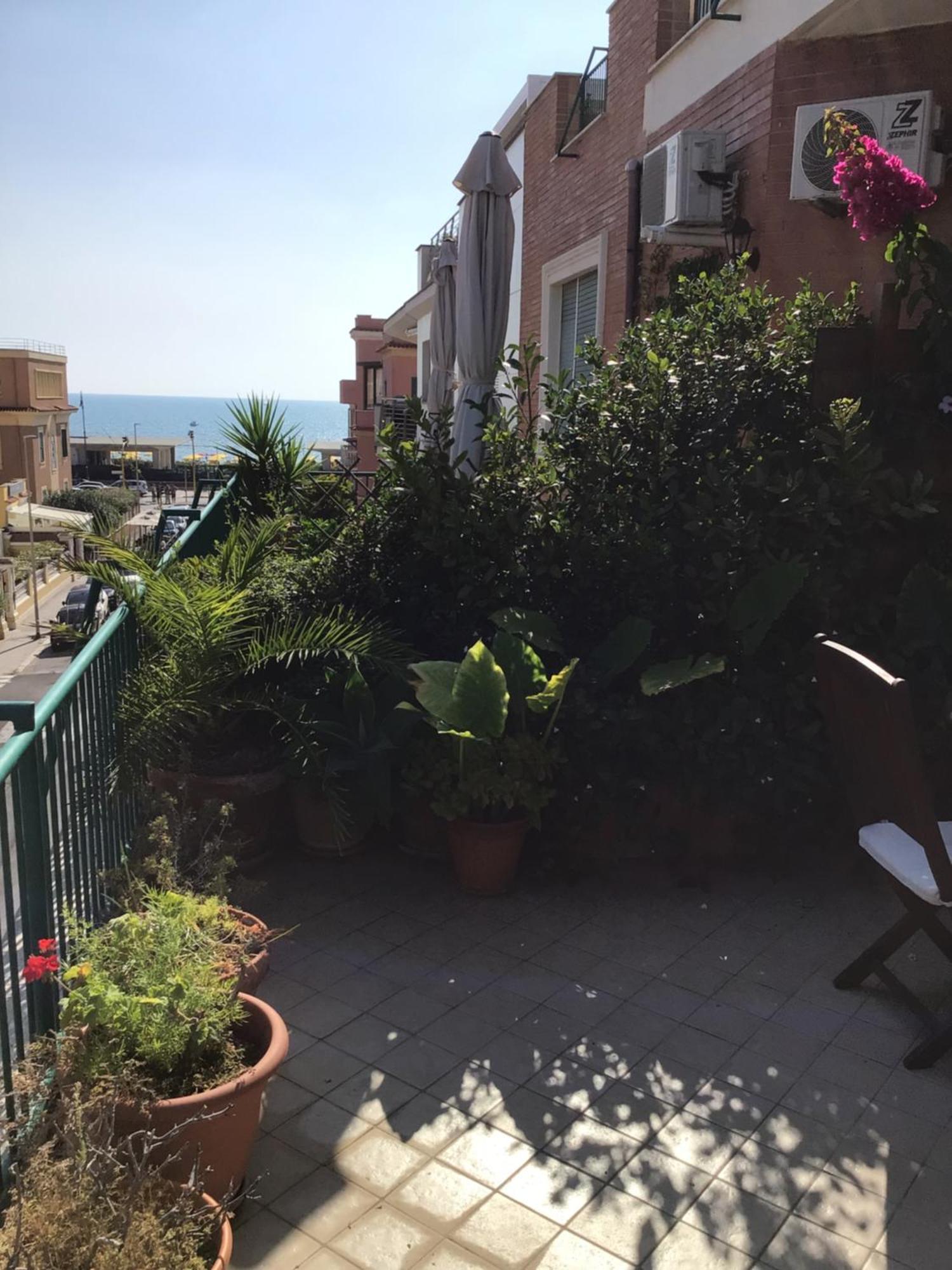 Ostia Bed And Beach Экстерьер фото